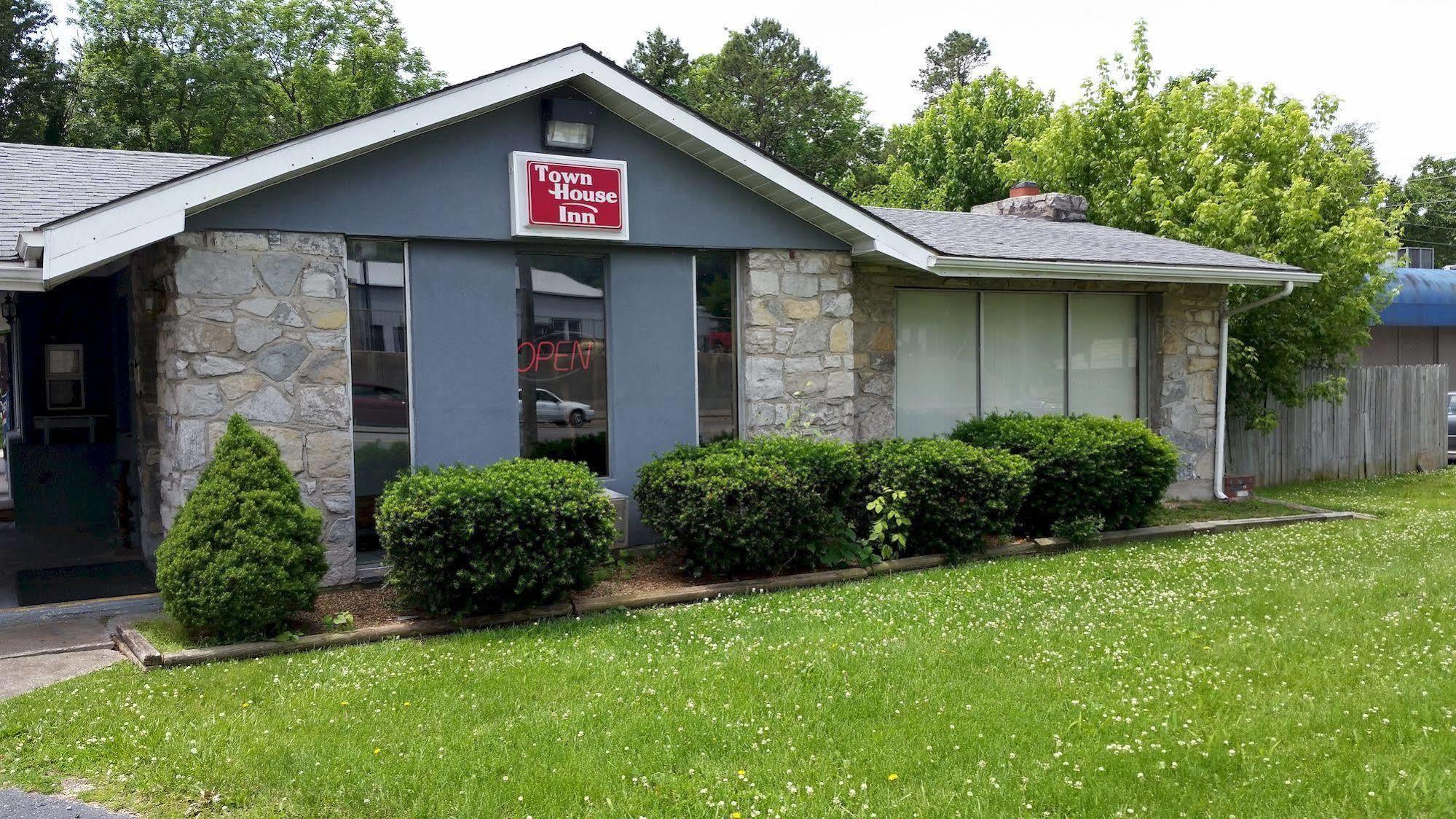 Town House Inn Jackson Exterior photo
